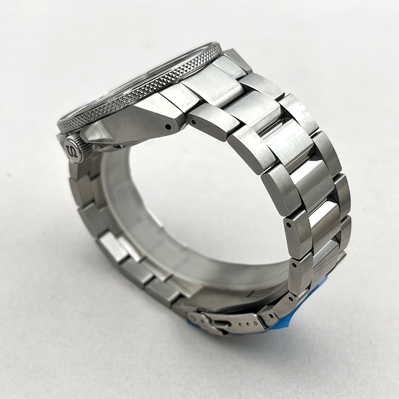 Zilver 45 mm Seiko Samurai Kin - Citizen Watch Tsuyosa recensie en prijs